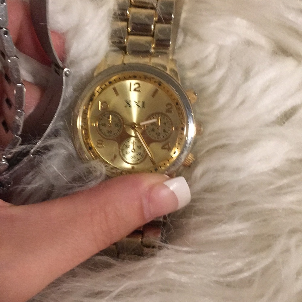 Both watches - Picture 3 of 3